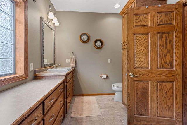 1366 Sawgrass Drive, Nekoosa, WI 54457