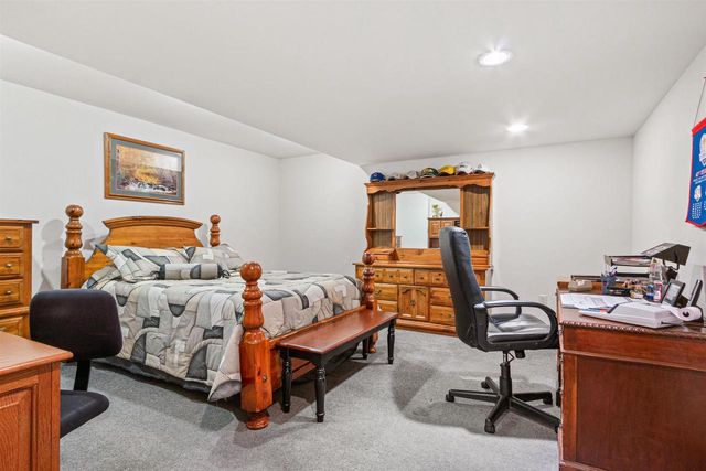 1366 Sawgrass Drive, Nekoosa, WI 54457