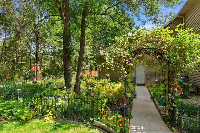 1366 Sawgrass Drive, Nekoosa, WI 54457