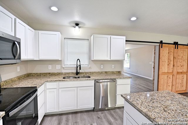 438 Forshage Blvd, Seguin, TX 78155