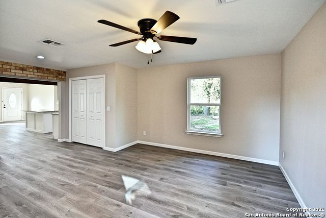 438 Forshage Blvd, Seguin, TX 78155