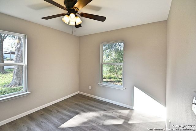 438 Forshage Blvd, Seguin, TX 78155
