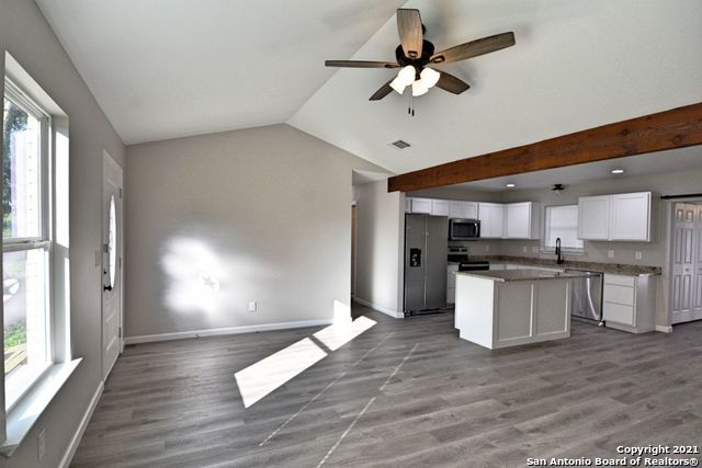 438 Forshage Blvd, Seguin, TX 78155