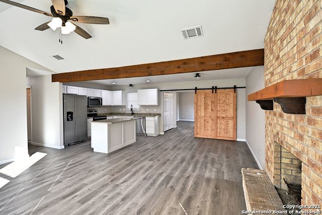 438 Forshage Blvd, Seguin, TX 78155
