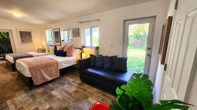 11 NW 47th Ter, Miami, FL 33127