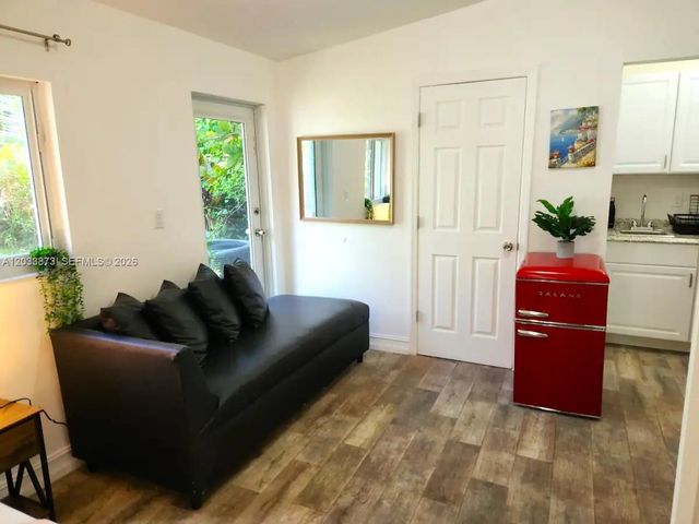 11 NW 47th Ter, Miami, FL 33127