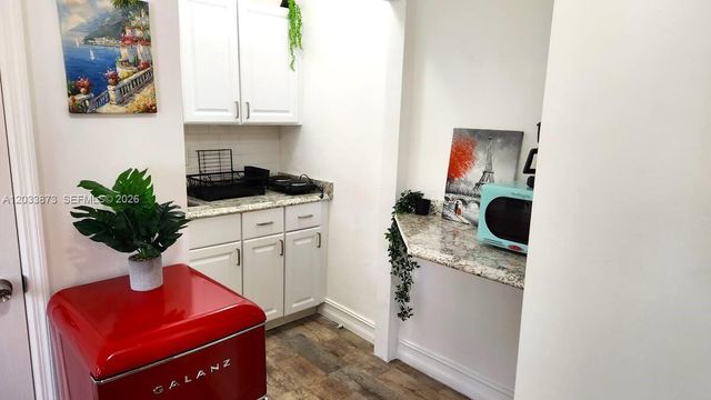 11 NW 47th Ter, Miami, FL 33127