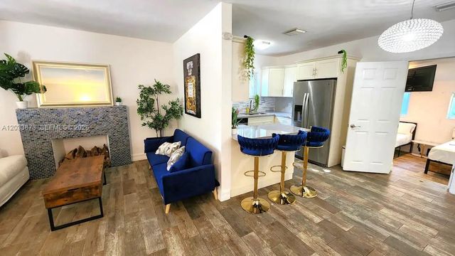 11 NW 47th Ter, Miami, FL 33127