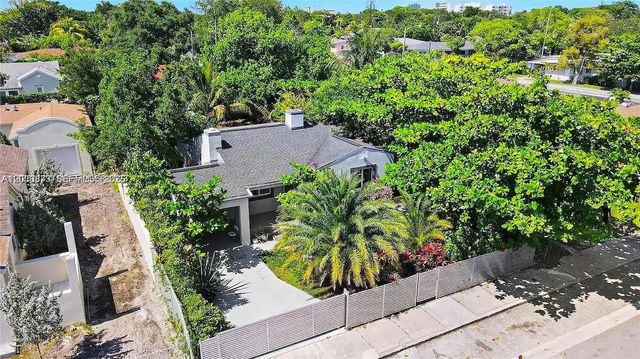11 NW 47th Ter, Miami, FL 33127