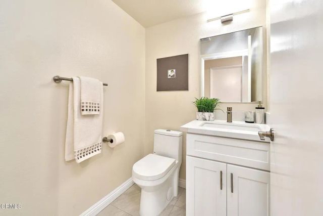2466 Montrose Avenue 7, Montrose, CA 91020