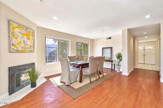 2466 Montrose Avenue 7, Montrose, CA 91020