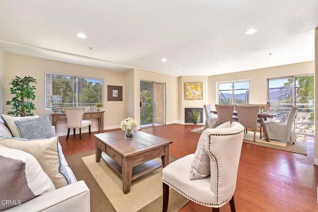 2466 Montrose Avenue 7, Montrose, CA 91020