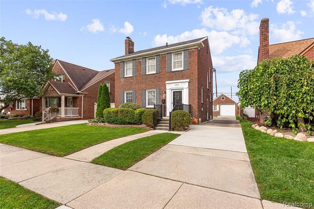 1872 23rd Street, Wyandotte, MI 48192