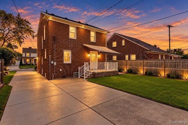1872 23rd Street, Wyandotte, MI 48192