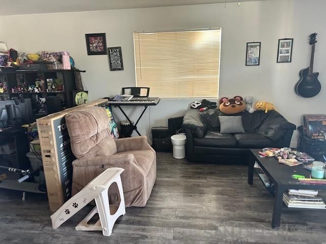 737 Renaud Ct, Calexico, CA 92231