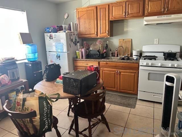 737 Renaud Ct, Calexico, CA 92231