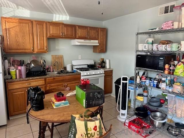 737 Renaud Ct, Calexico, CA 92231