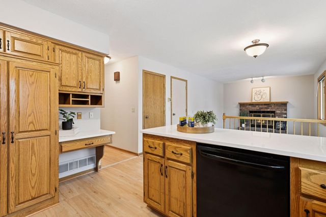 7051 Pimlico Lane, Chanhassen, MN 55317