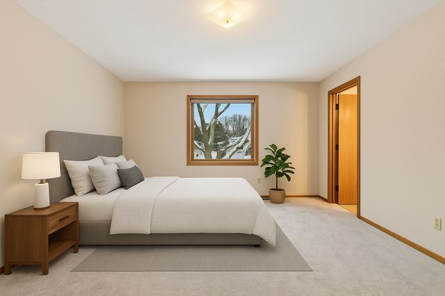 7051 Pimlico Lane, Chanhassen, MN 55317