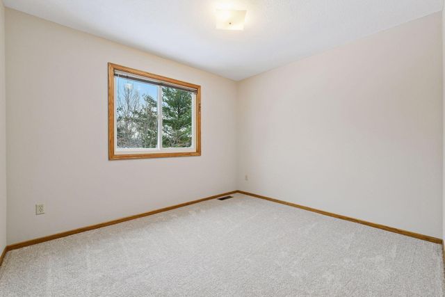 7051 Pimlico Lane, Chanhassen, MN 55317