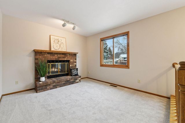 7051 Pimlico Lane, Chanhassen, MN 55317
