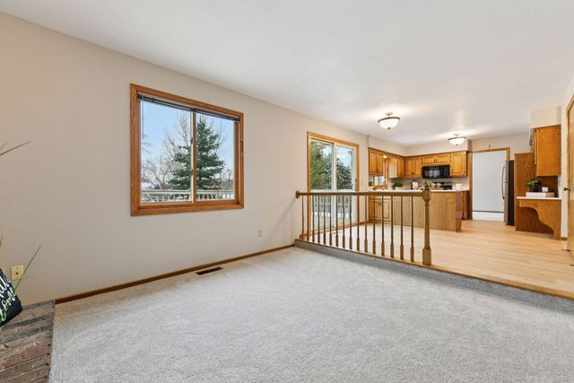 7051 Pimlico Lane, Chanhassen, MN 55317