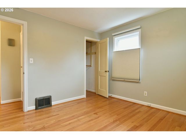 4448 Ne 73RD Ave, Portland, OR 97218