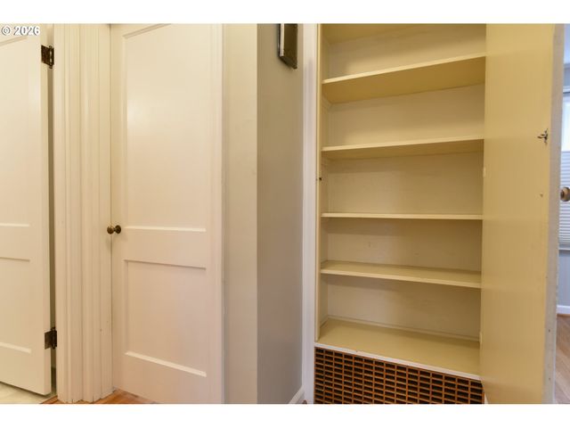 4448 Ne 73RD Ave, Portland, OR 97218