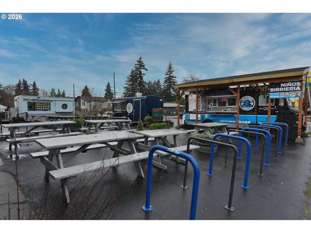 4448 Ne 73RD Ave, Portland, OR 97218