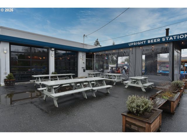 4448 Ne 73RD Ave, Portland, OR 97218