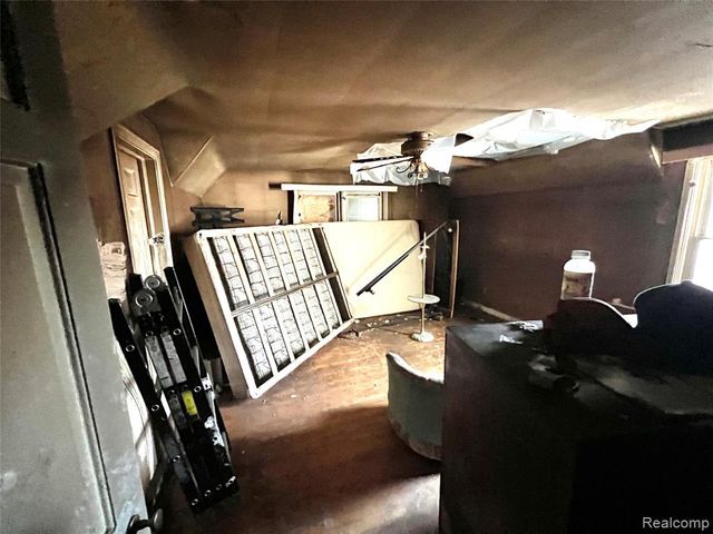 21431 Hollywood Street, Southfield, MI 48075