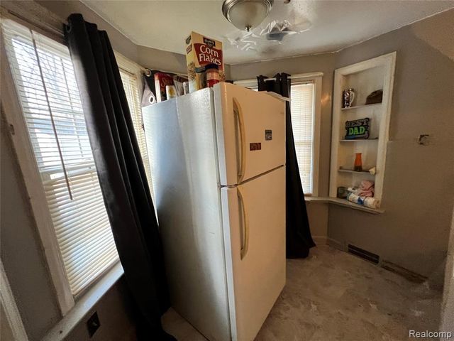 21431 Hollywood Street, Southfield, MI 48075