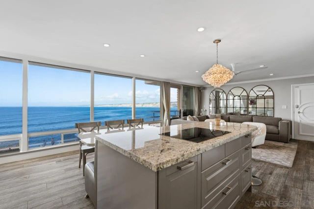 1219 COAST BLVD. 4, La Jolla, CA 92037