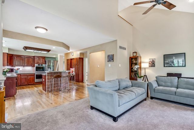 10 TROTTER WAY, Collegeville, PA 19426