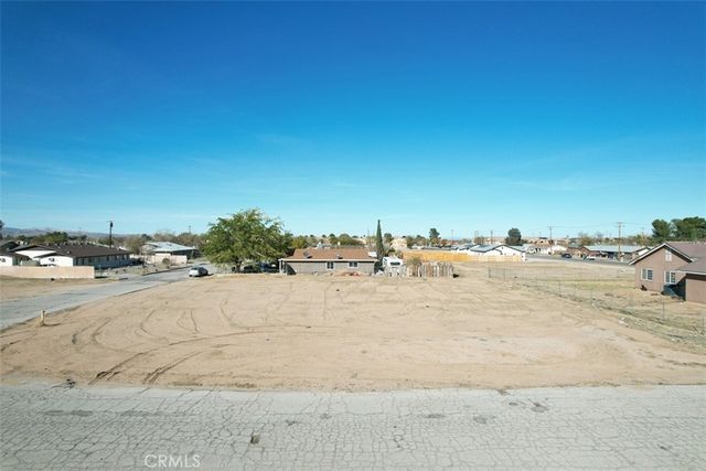 2 Hardy, Adelanto, CA 92301