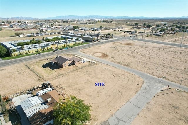 2 Hardy, Adelanto, CA 92301