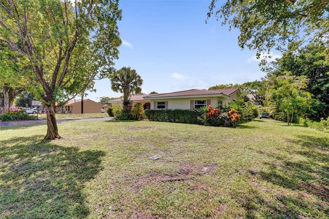 9060 NW 32nd St, Coral Springs, FL 33065