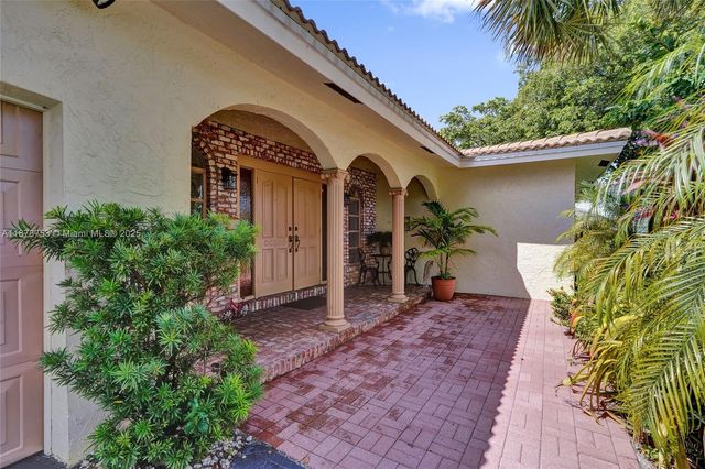 9060 NW 32nd St, Coral Springs, FL 33065