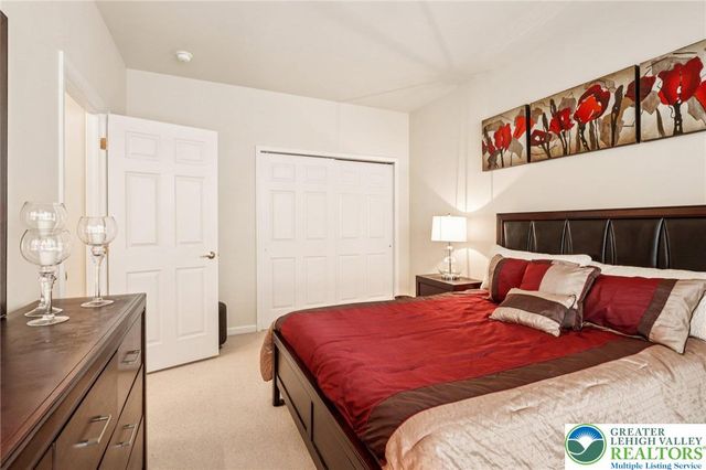 2113 Kingsview Road, Lower Macungie Twp, PA 18062