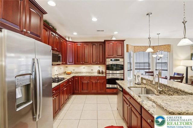 2113 Kingsview Road, Lower Macungie Twp, PA 18062