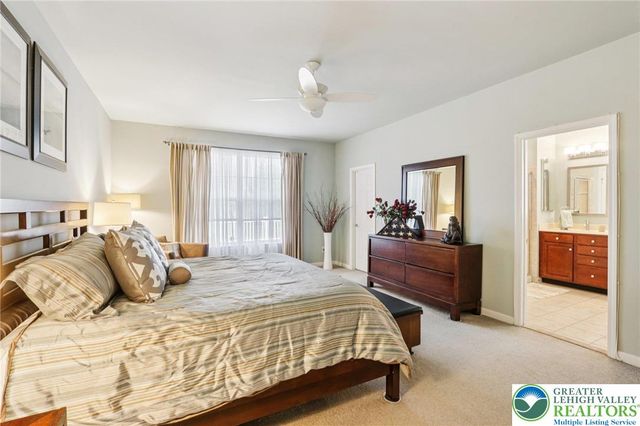 2113 Kingsview Road, Lower Macungie Twp, PA 18062