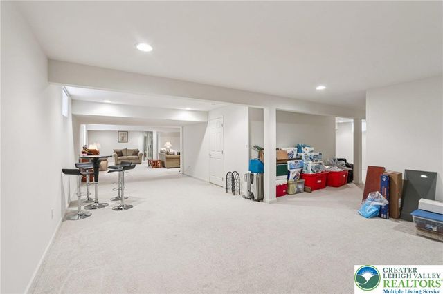 2113 Kingsview Road, Lower Macungie Twp, PA 18062