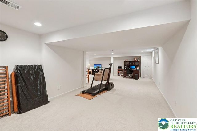 2113 Kingsview Road, Lower Macungie Twp, PA 18062