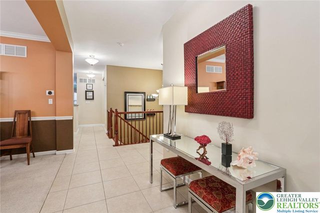 2113 Kingsview Road, Lower Macungie Twp, PA 18062