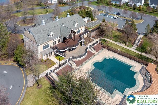 2113 Kingsview Road, Lower Macungie Twp, PA 18062