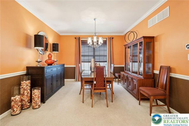 2113 Kingsview Road, Lower Macungie Twp, PA 18062