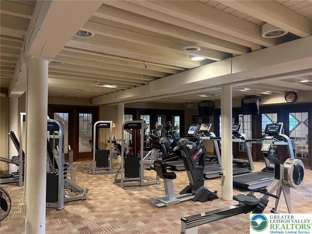 2113 Kingsview Road, Lower Macungie Twp, PA 18062