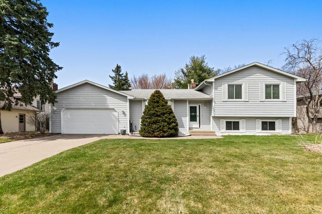 1531 Oakwood Terrace, Shoreview, MN 55126