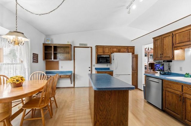 1531 Oakwood Terrace, Shoreview, MN 55126