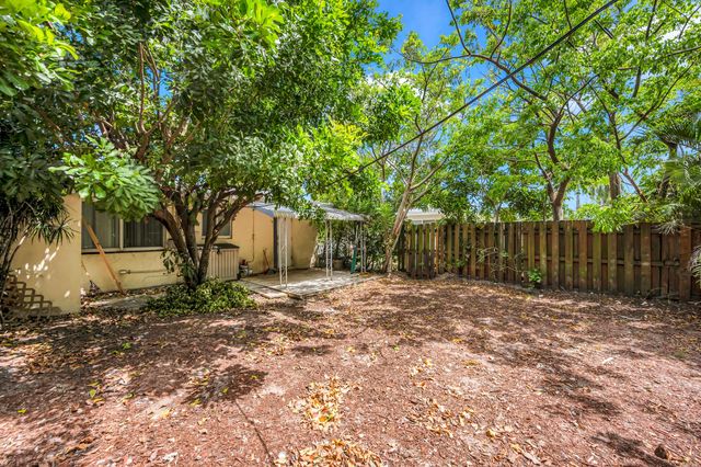 2107 NE 15th Avenue, Wilton Manors, FL 33305